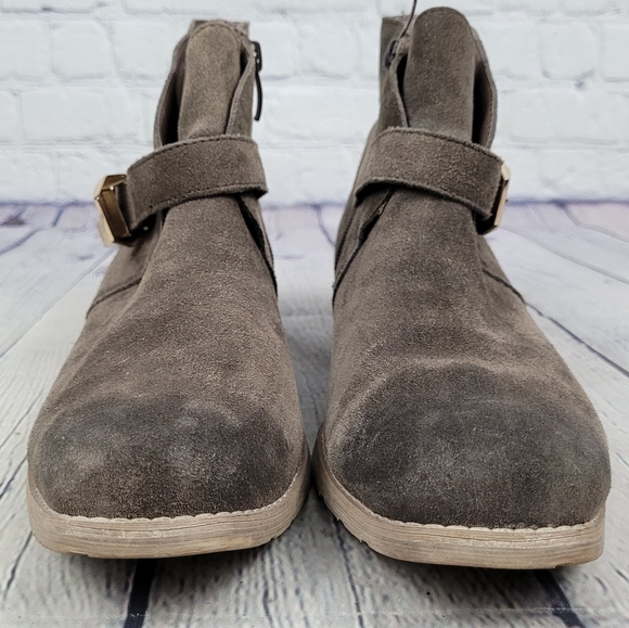 VERY VOLATILE | suede side zip ankle boots - Picture 5 of 10